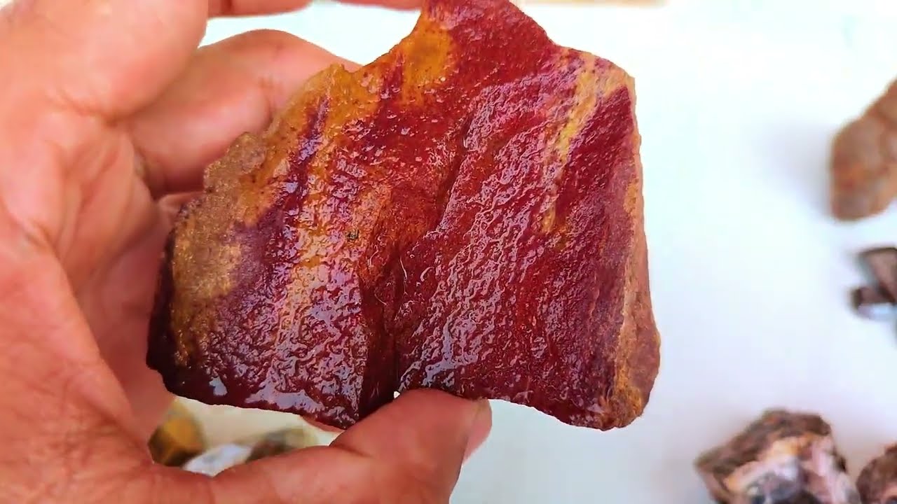 como identificar pedras comum  que voce encontrar na natureza