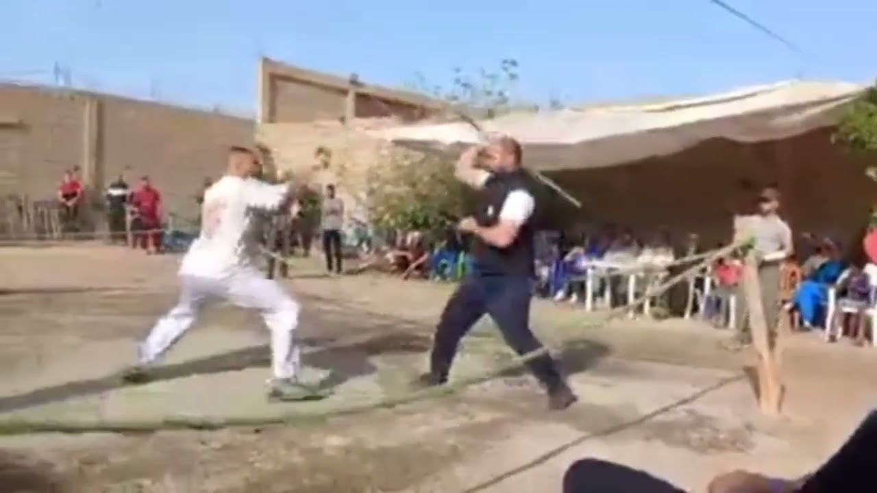 العصا التقليدية مع الشيخ إبن الشيخ بوتليليس Algérien Traditionnelle Combat Stick Oran