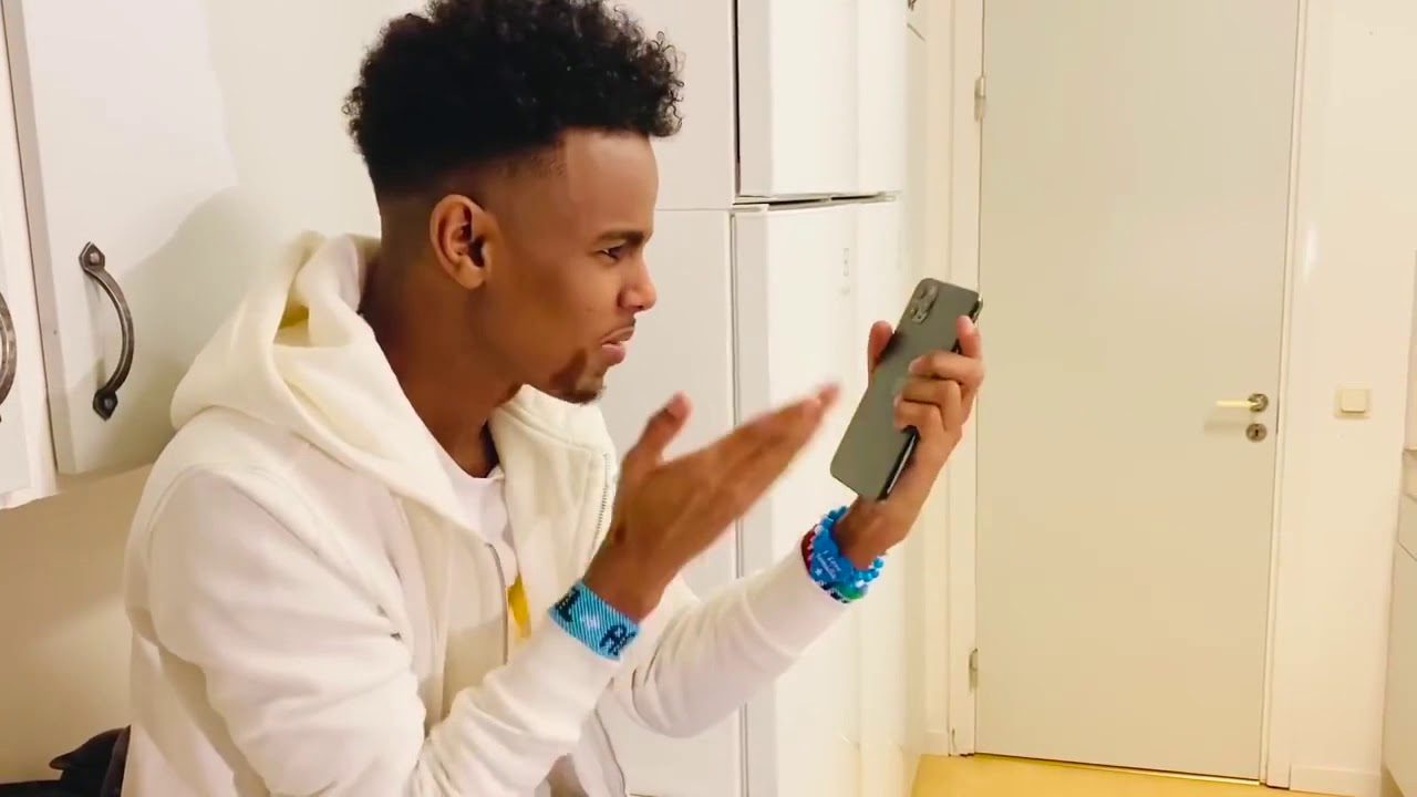 RIWAAYAD LAGA SAMEEYAY IPHONE 11 TAHLIIL YARE MOHAMUD OSMAN WALIID YARE QOSOLKII ADUUNKA