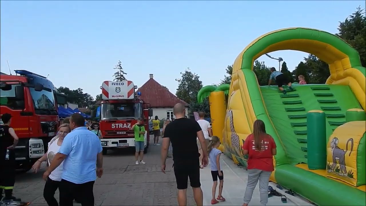 Piknik łowickie.pl i ŁSM. Łowicz 27.08.2022. M.in. OSP Łowicz, zawody modeli RC, w&oacute;z łączności.