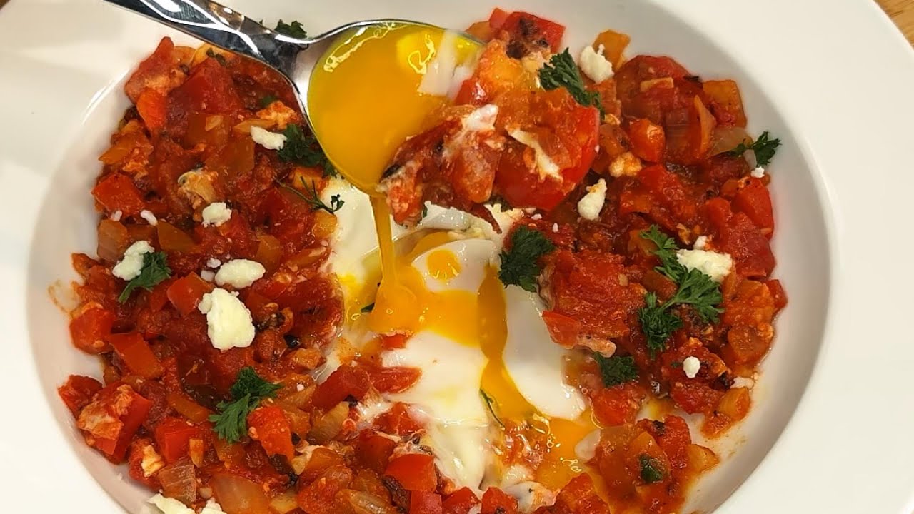Mom’s Secret Shakshuka (Eggs in Hell) | Perfectly Poached Eggs! | Authentic Shakshuka Recipe