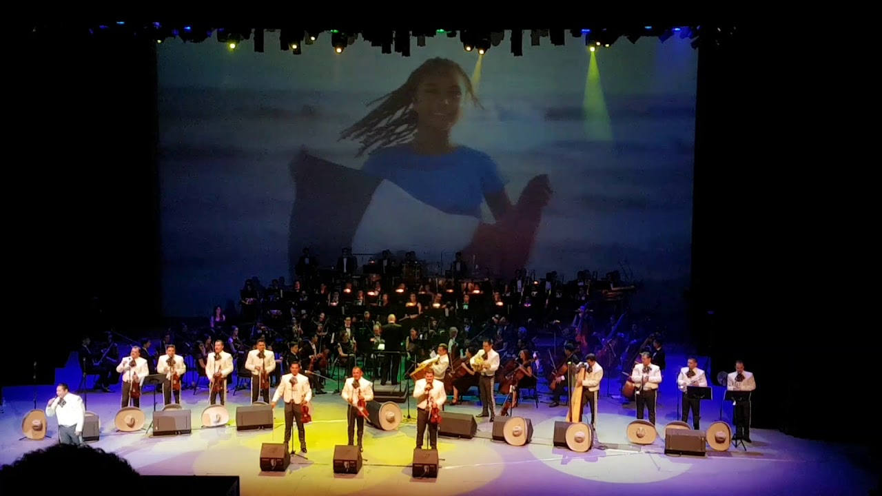Mariachi Vargas en Monterrey: México en la piel y el viajero.