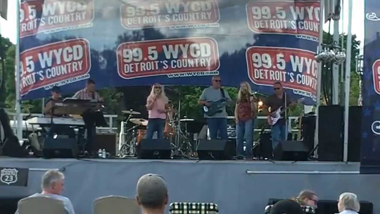 Brittany Adams & Highway 23 at Nashville in the Neighborhood - Tough