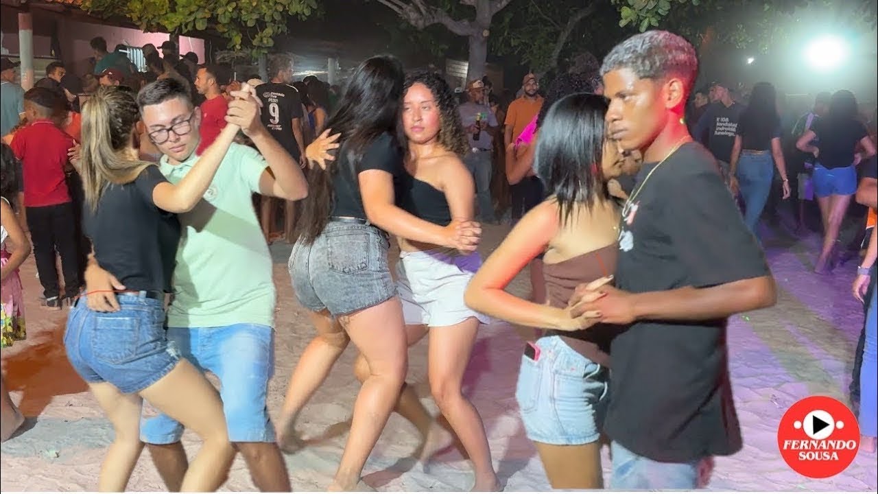 1 hora 25 minutos de muitos forro na Arena Banguês