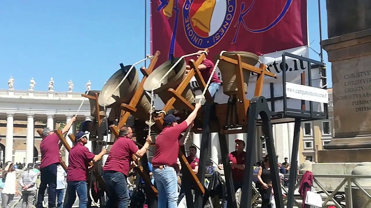 Concerto Unione Campanari Bologna Piazza San Pietro