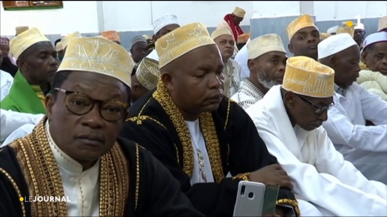 Aïd El Kébir : le préfet à la mosquée à Mamoudzou