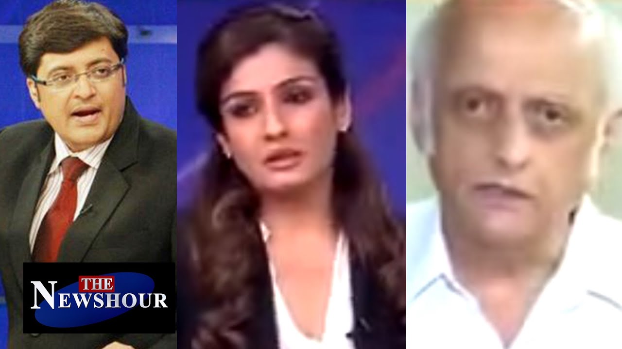 Award Wapsi Campaign Continues : The Newshour Debate ( 4th Nov 2015 )