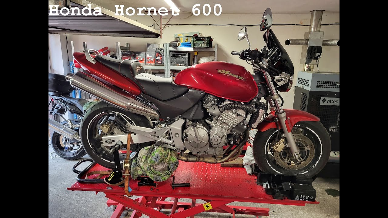 Honda Hornet 600, nie pracuje bez ssania, gaźniki, rozrząd, zawory, eksploatacja.