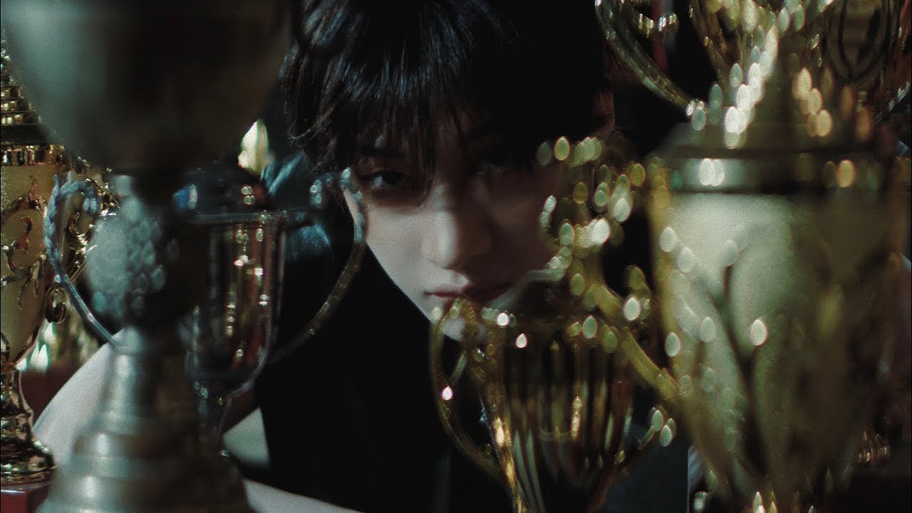 Stray Kids "Hollow" TRACK VIDEO (AI ver.)