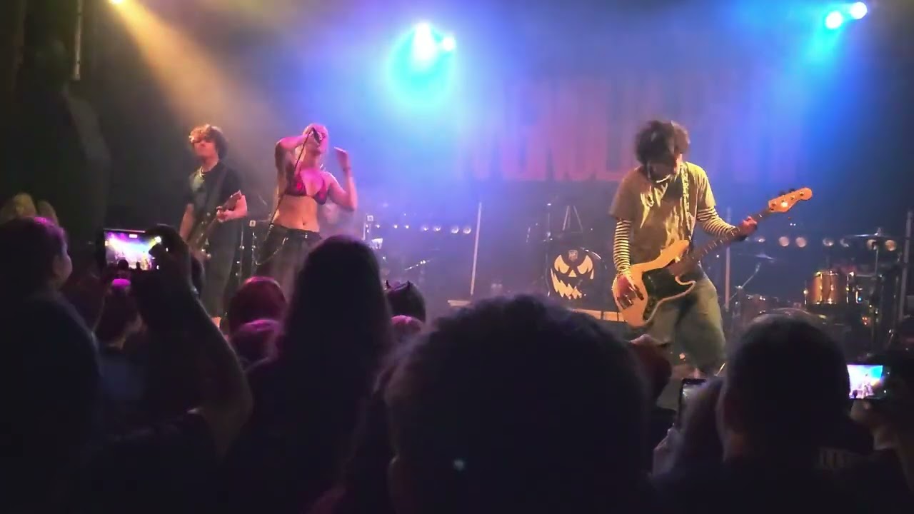 SOUTH ARCADE - STONE COLD SUMMER LIVE - PITTSBURGH, PA ' USA
