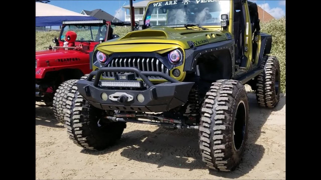 Jeep Wrangler JK on 42.5