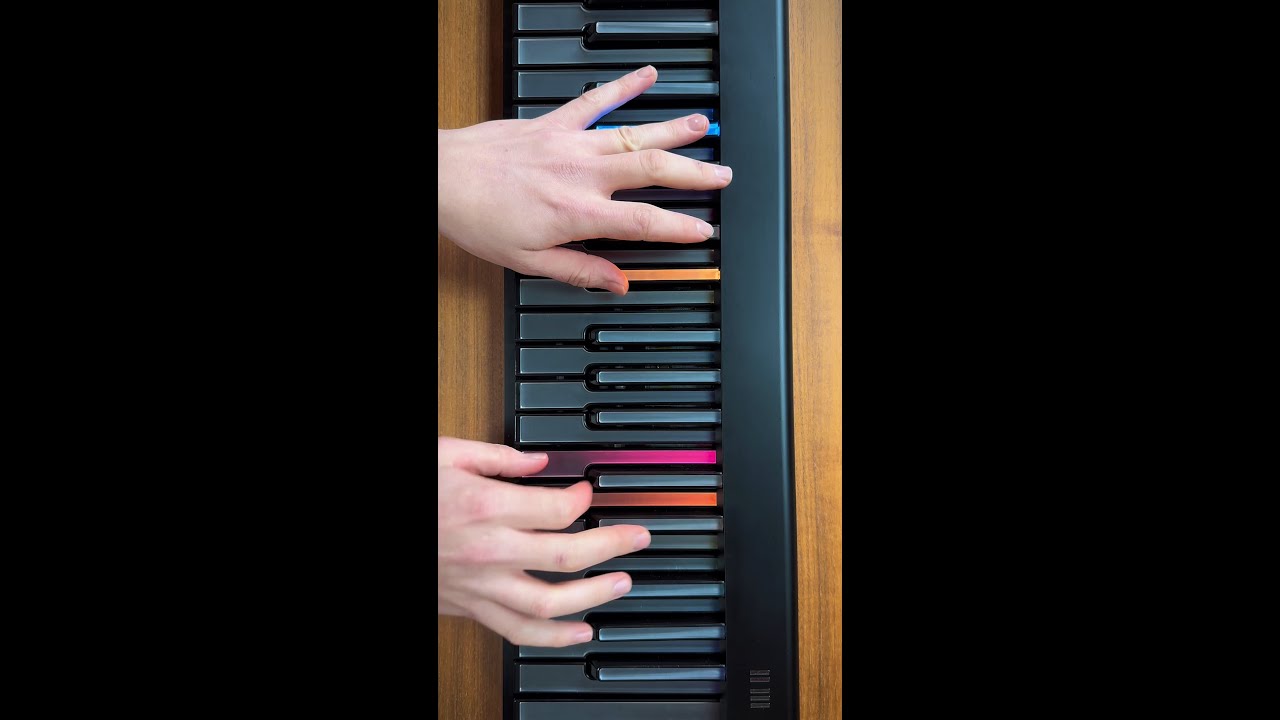 How do you change the lights on ROLI Piano?