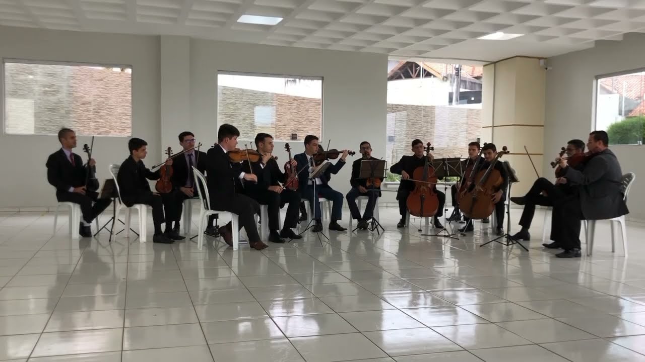 Hino 135 - Bendito o Rei que veio do céu! (Orquestra de Cordas)