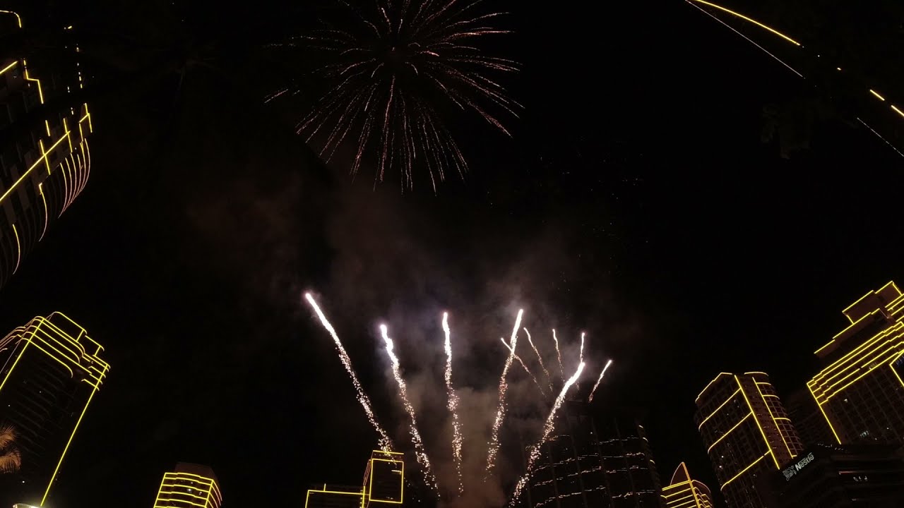Rockwell Makati Christmas Eve 2021 Pyromusical by Dragon Fireworks