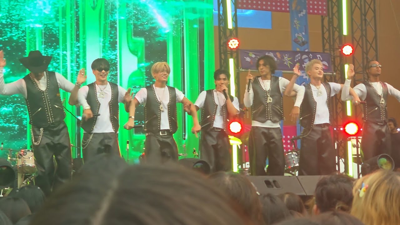 [FANCAM] 251213 PSYCHIC FEVER from EXILE TRIBE @ Siam Music Fest 2025 (Full Show)