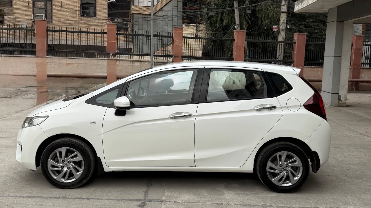 Honda Jazz Automatic CVT Top Variant | 1st Owner | 52K Driven | Like New 