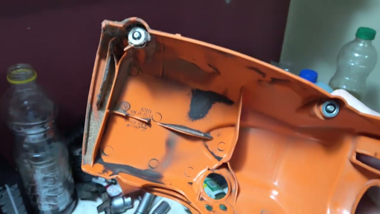 Stihl MS-231C: Úgy tűnik, semmi baja de a szikra meleg motornál megszűnik.