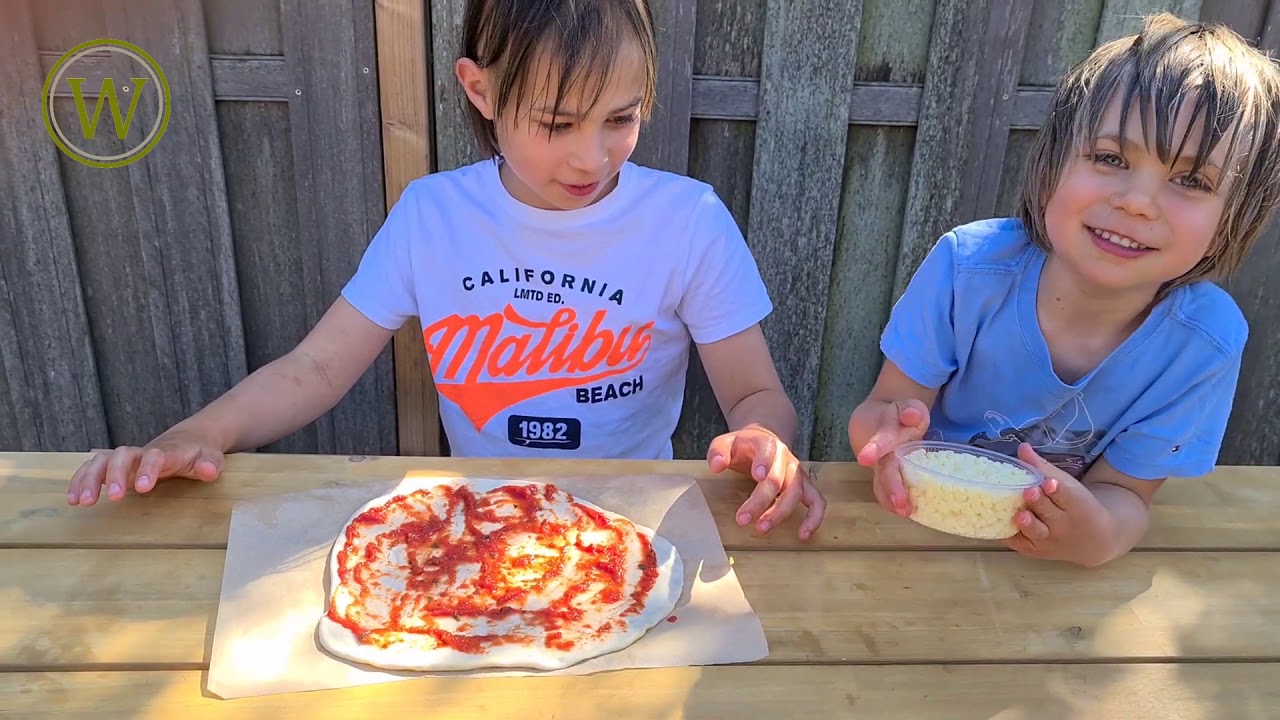 Pizza bakken met kinderen