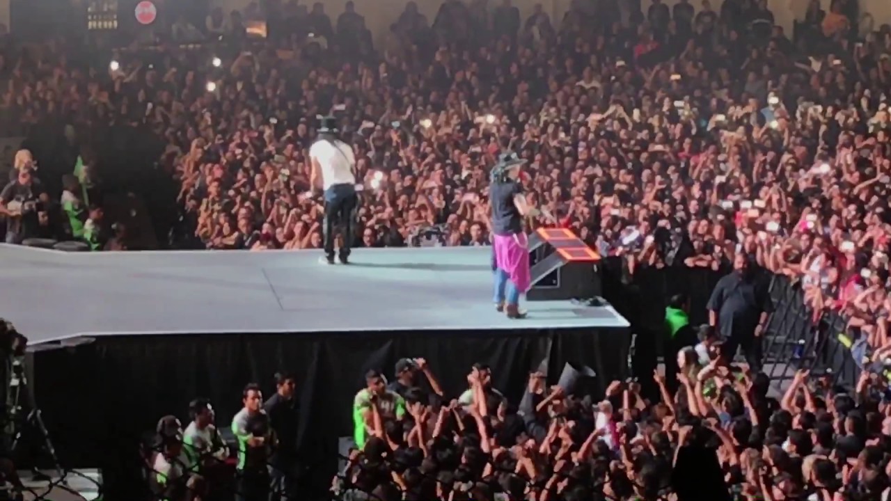 Guns N Roses - Paradise City - Live Palacio de los Deportes CD.MX. 2016