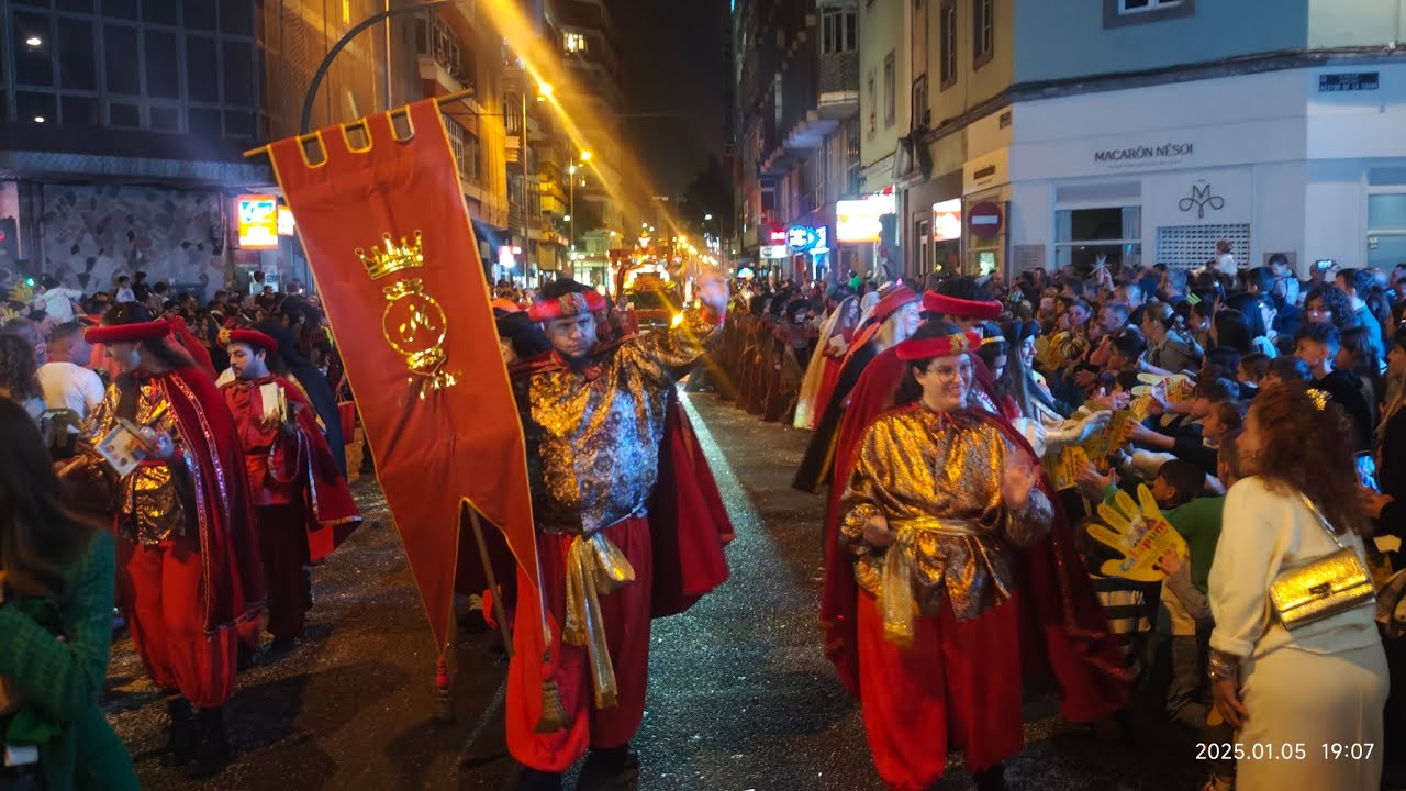 Cabalgata de reyes 2025 Gran Canaria España 🇮🇨🇪🇸🇲🇽🇺🇸🇪🇺cavalcade of the kings,2025Gran Canaria,Spain