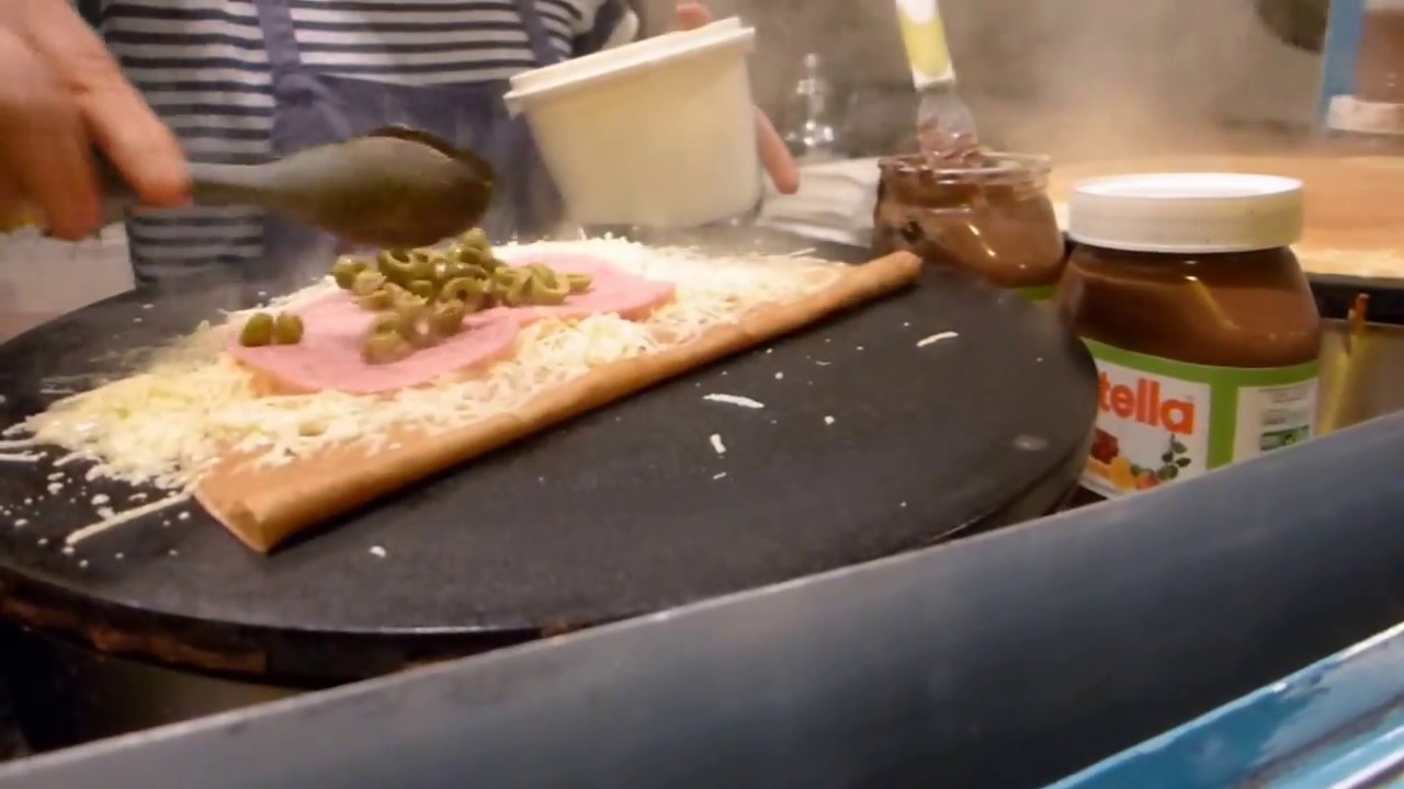 La Droguerie 56. Best crêpe food stand in Le Marais, Paris.