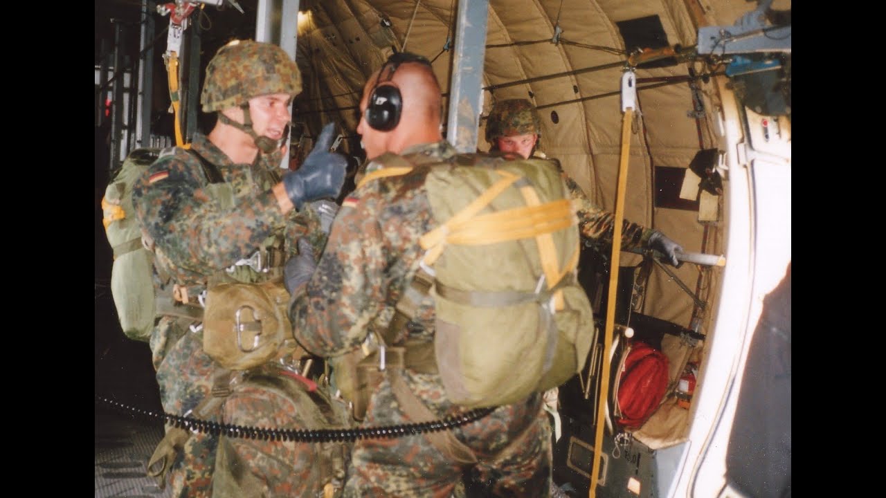 Bundeswehr - German Airborne - Fallschirmjäger - Transall C-160