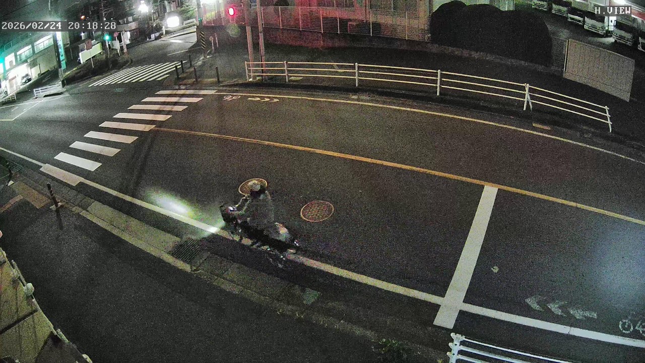 ライブ配信  厚木街道　泉の森交差点　4Kリアルタイムライブ配信　【12時間ごとに、アーカーブ制作のため、5分～30分程度のスタンバイ時間がございます。】