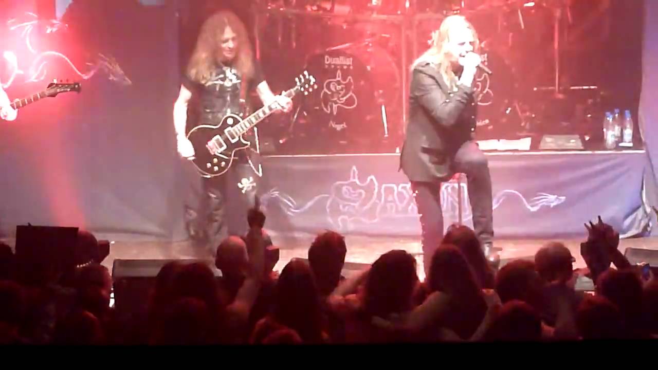 Saxon - Warrior, Battle Cry, Sixth Form Girls and Man and Machine medley (Live @ Train - Århus)