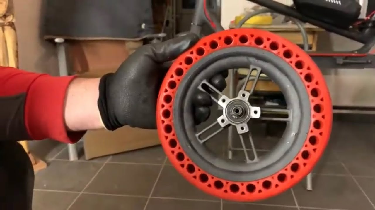 xiaomi scooter pro výměna bezdušové pneu