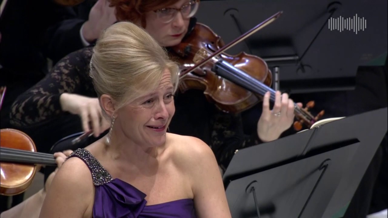 Lisa Larsson sings Martinsson’s ”Ich denke Dein...