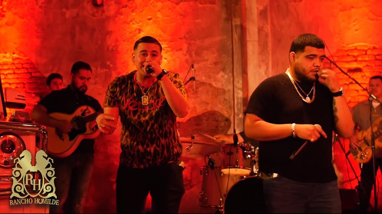Fuerza Regida & Legado 7 - Cupcake Quemando (En Vivo)