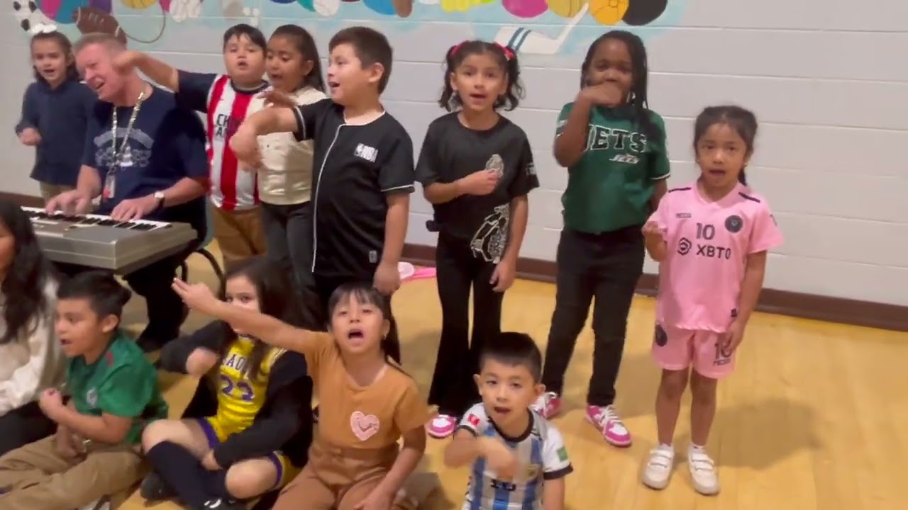 Jingle Bells (with Hallelujah intro) Spruce Street School Choir. John Farnsworth- Music teacher