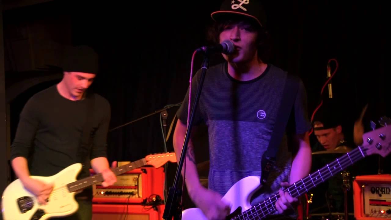 Dead End Dreams - The Path (Live @ Reidys Talent Contest 2014)