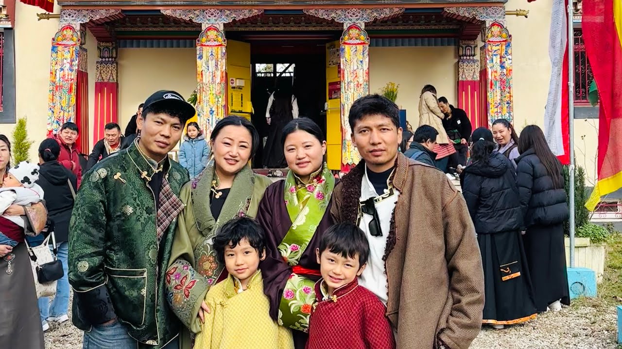 ལོ་གསར་ བཀྲ་ཤིས་བདེ་ལེགས།