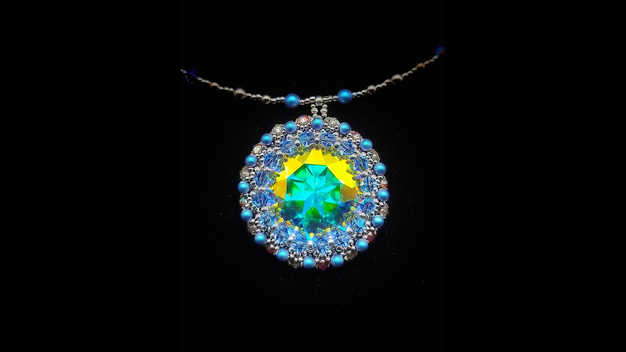 Aurora pendant with 27 mm round crystal. Tutorial.