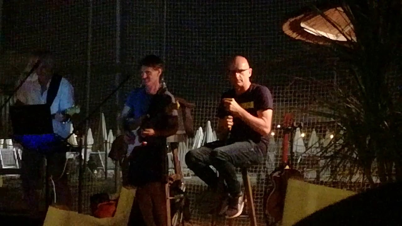 Paul les paul and baldoharp al tinhare' beach Cattolica