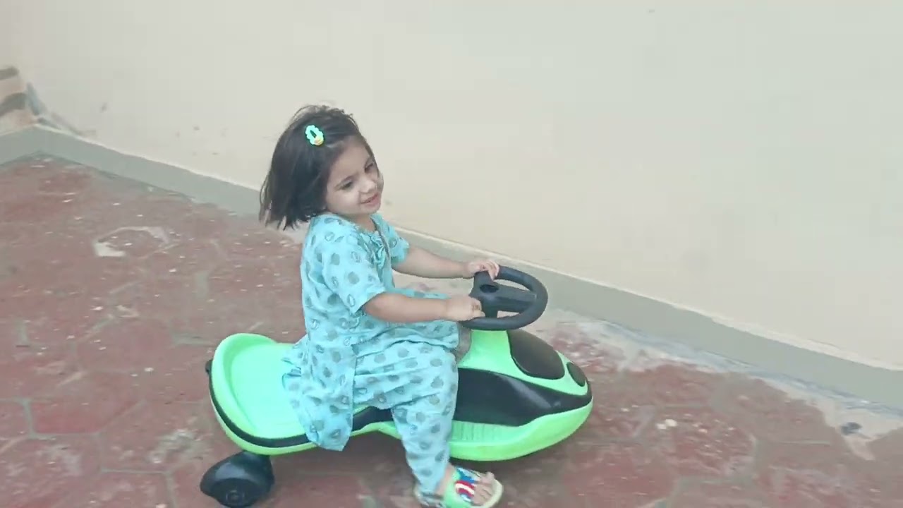 Aoun Ayzal 😍 wid Cousins..||push cars|| Enjoyment dosti 