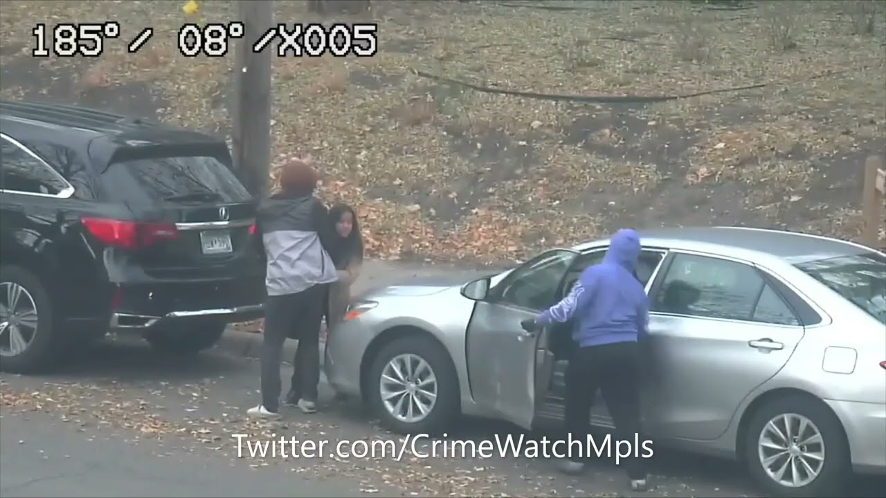 Minneapolis carjacking captured on video