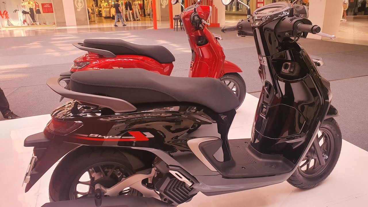 2024 Honda STYLO 160 CBS in Glam Black - Walkaround