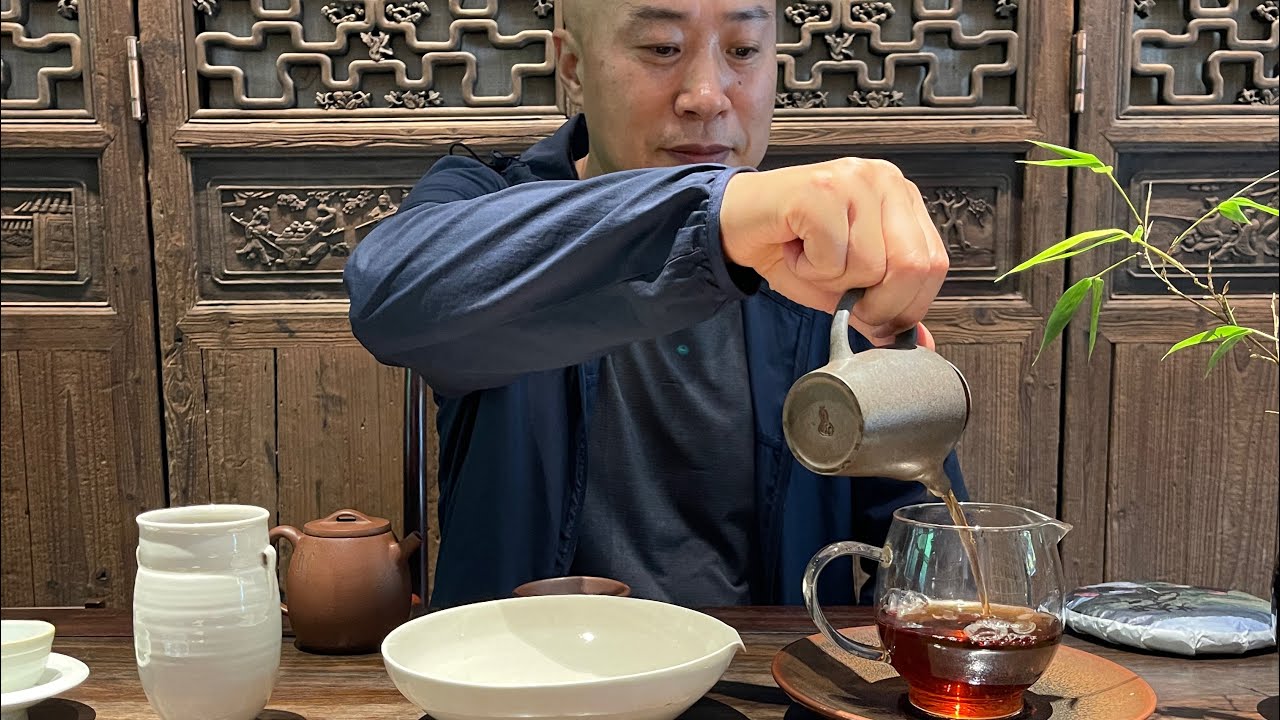PRIVATE TOUR of a SHANGHAI TEA ROOM