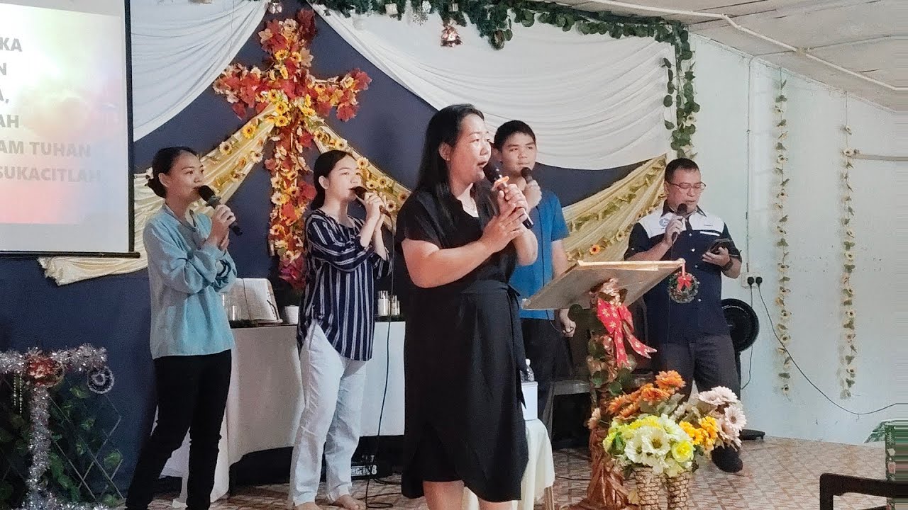 PUJIAN & PENYEMBAHAN GEREJA PCS ULU KUKUT