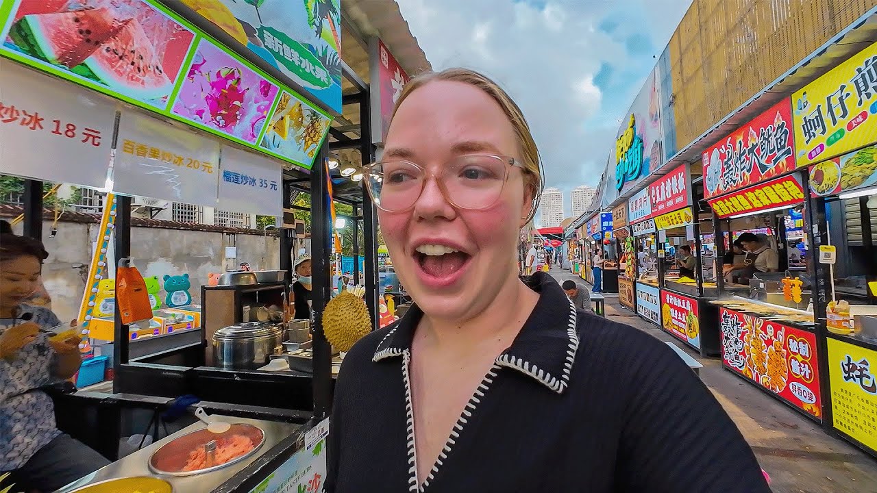 Exploring Sanya China's BIGGEST Street Food Market 🇨🇳