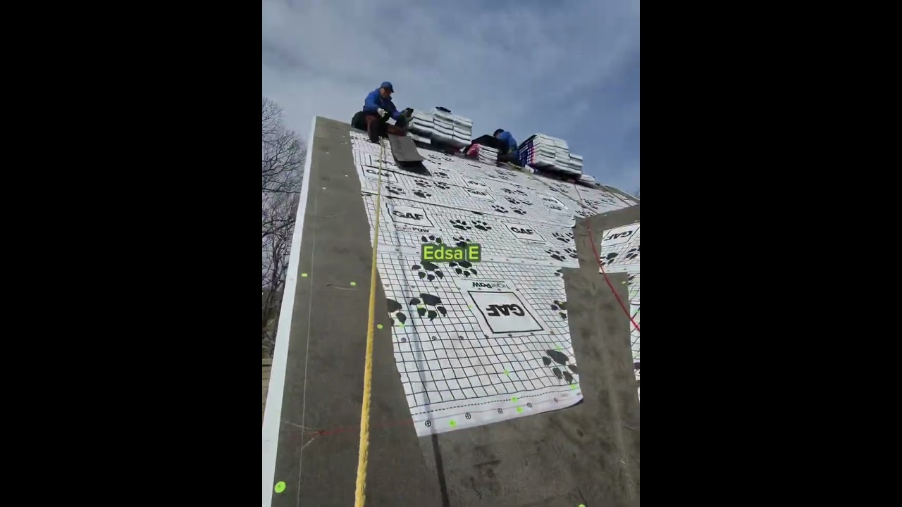 Así se empieza la instalación de shingle en este tipo de Valley