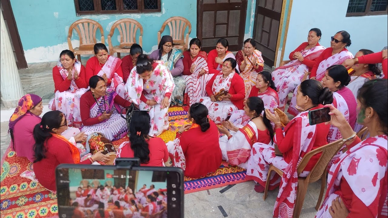 स्वागत है आप सभी का आज के लाइफ में होली की रंगो के साथ 🙏🙏Deepa Bisht Pahadi  is live