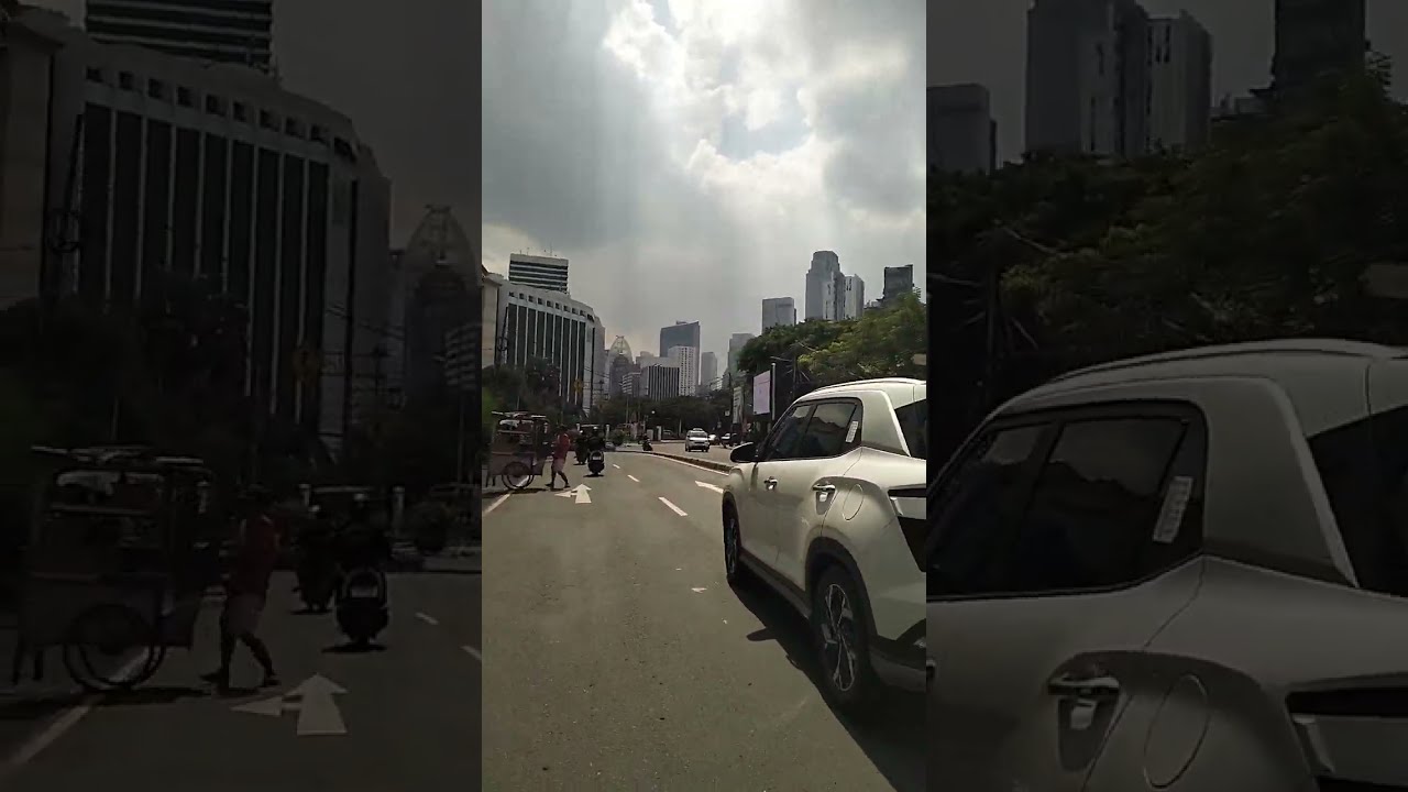 SUASANA GEDUNG DPRI RI DAN JAKARTA SAAT INI 