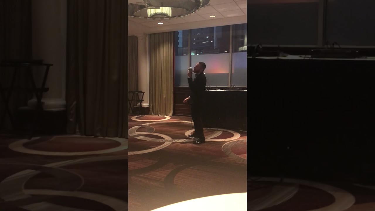 NEL BLU DIPINTO DI BLU (Volare) - SYMON - live in New York at Sheraton hotel Times Square