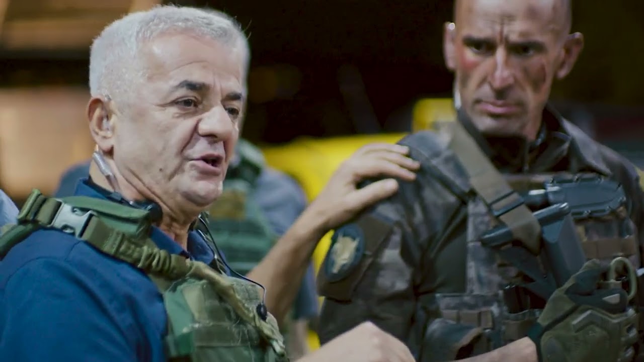 Börü filmi , efsane benzinlik sahnesi. Ömer yalnız değil mi? #börü #filmsahneleri