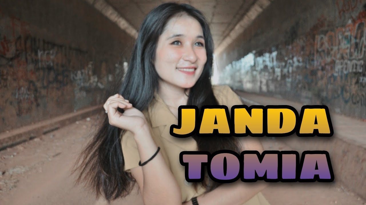 JANDA TOMIA AZIZAH D'ACADEMY ( JOGET WAKATOBI)