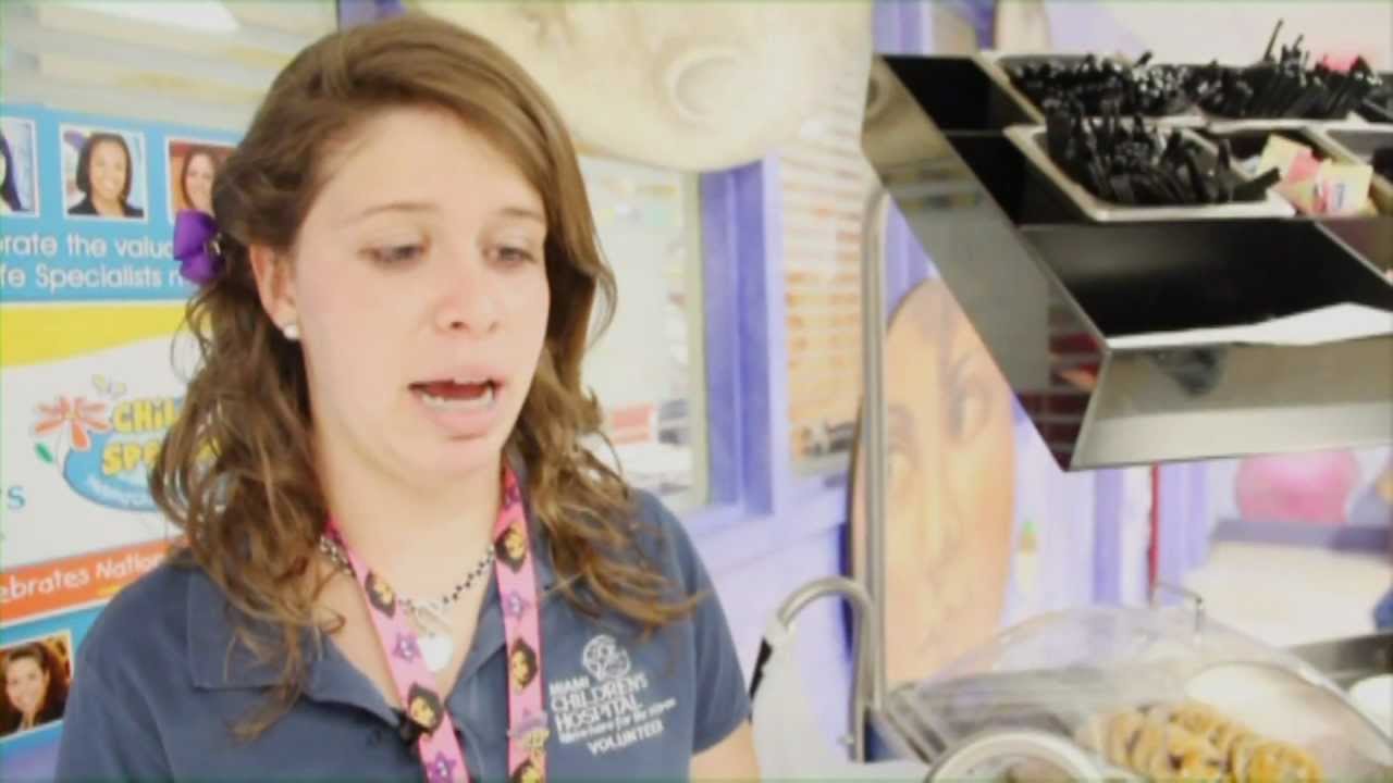 Hospitality Cart Volunteers at Miami Children's Hospital
