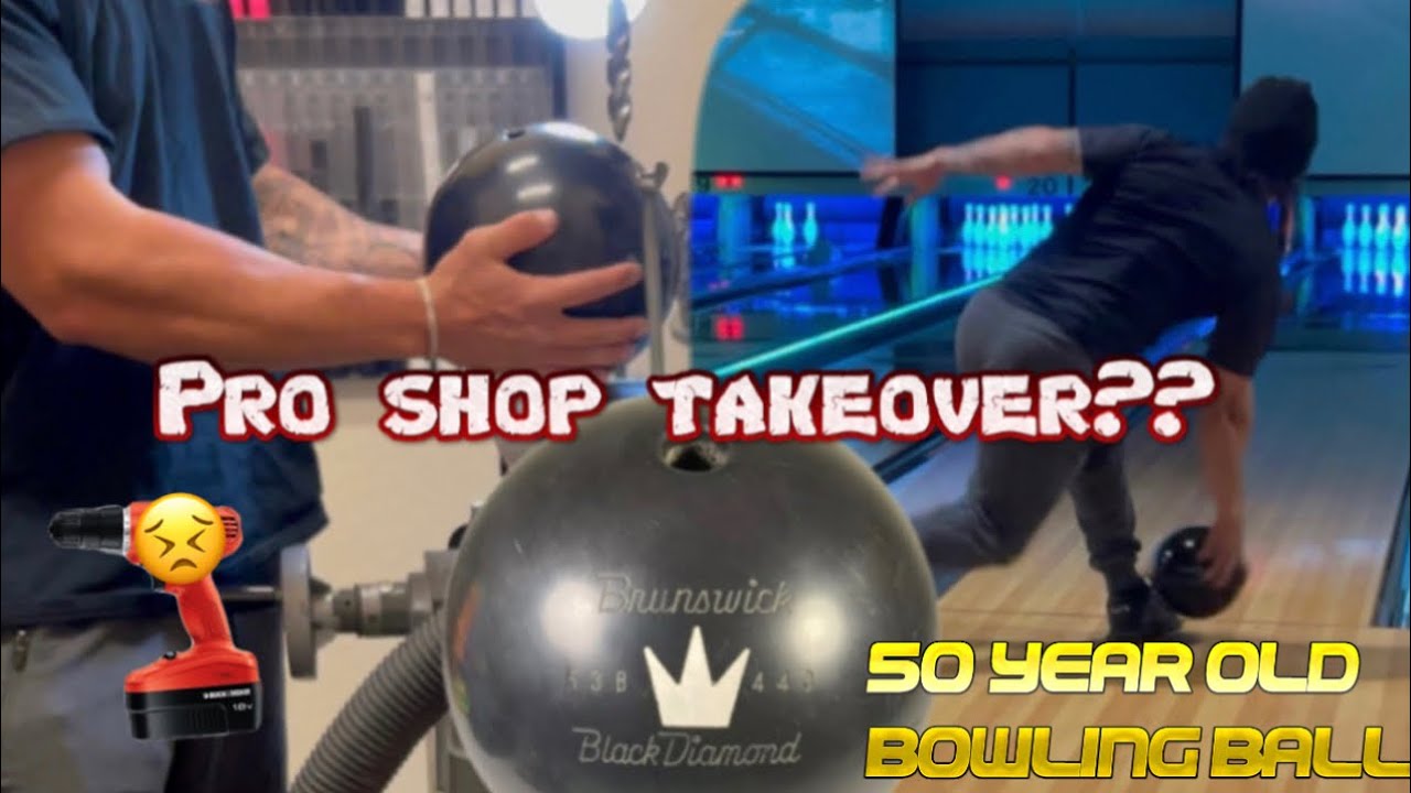 Случайный парень берёт на себя управление Bowling Pro Shop, чтобы заново сверлить резиновые мячи